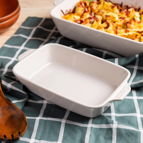 Small Stoneware Casserole Dish, 9 x 6 Inch