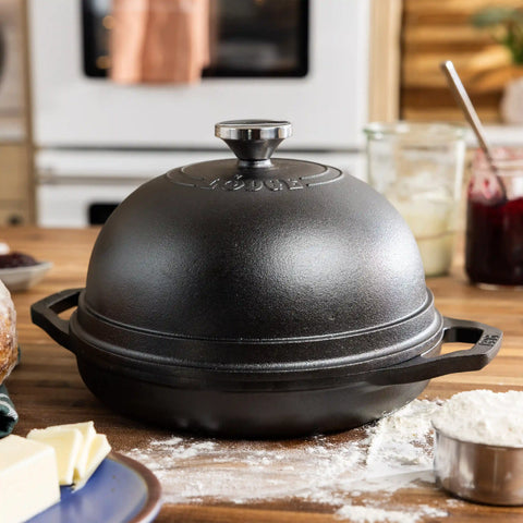 Chef Collection™ Seasoned Cast Iron Bread Oven